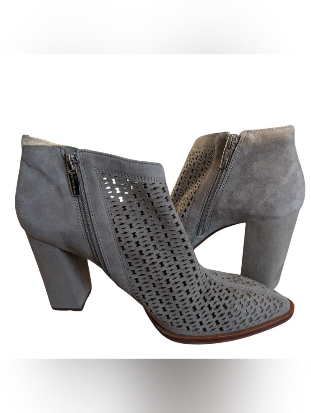 NWT Vince Camuto Lorva Booties In Taupe Gray From Nordstrom Sz 9